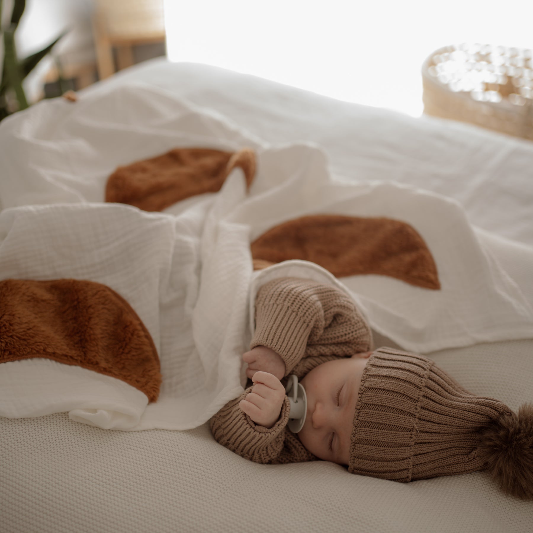 Plush Embroidered Muslin Blankie - Dreamy Moon