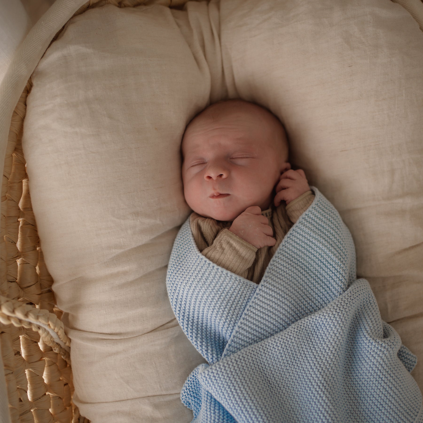 Classic Knit Blankie - Sky